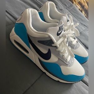 Nike Air Shoes Sz9